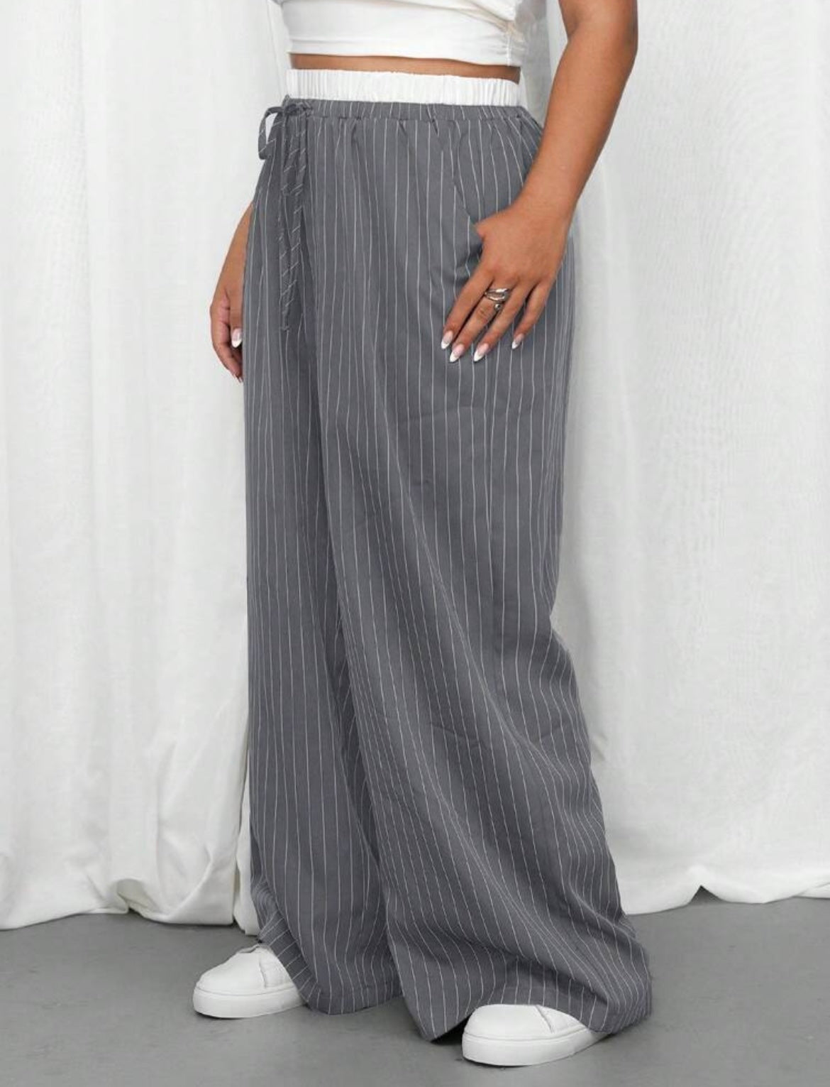 Stripped white waisted pants